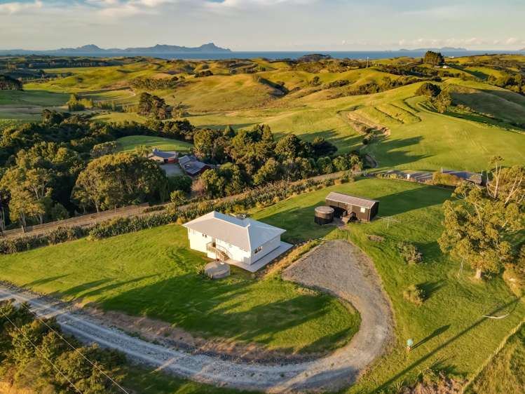 115 Massey Road Waipu_0