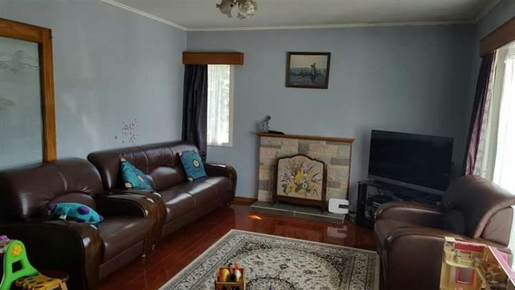 5 Mackenzie Street Te Atatu South_6