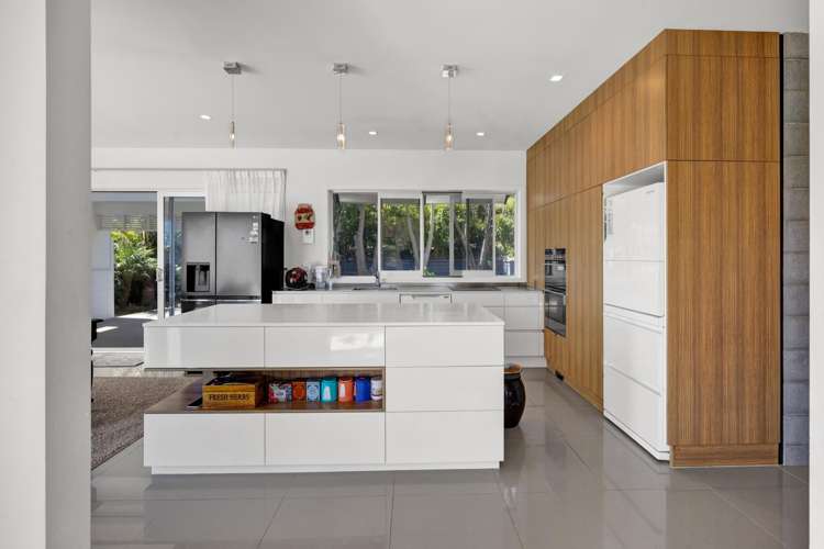 16 Links Drive Waiwhakaiho_4