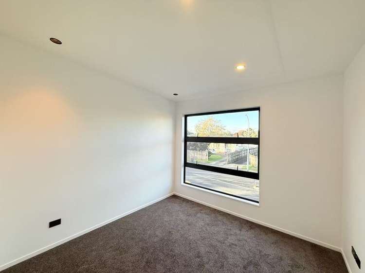 Lot 2/69 Walworth Avenue Pakuranga Heights_9