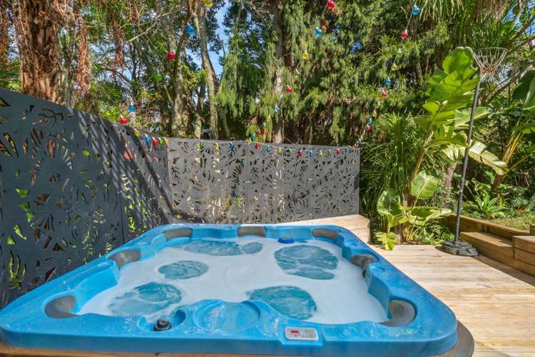 2/498 Beach Road Murrays Bay_12