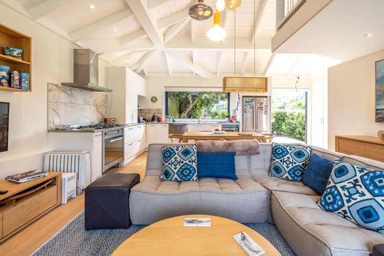 14 Esslin Road Surfdale_9