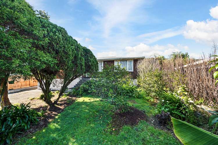 3 Cobham Crescent Kelston_7