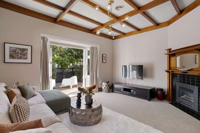 24 Queensway Three Kings_1