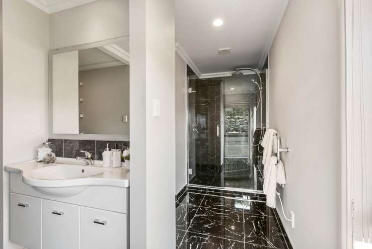 43 Lough Bourne Drive Pukekohe_39