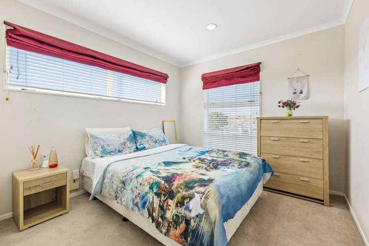 39 Stranraer Crescent Wattle Downs_12