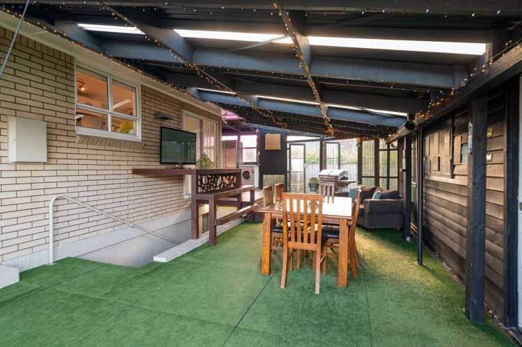 29 Pandora Avenue Westbrook_13