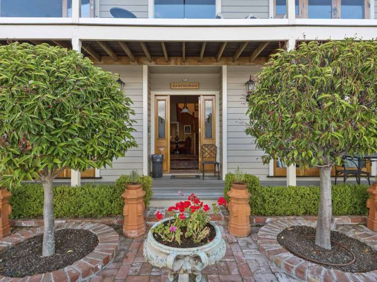 7 Beach Road Akaroa_1