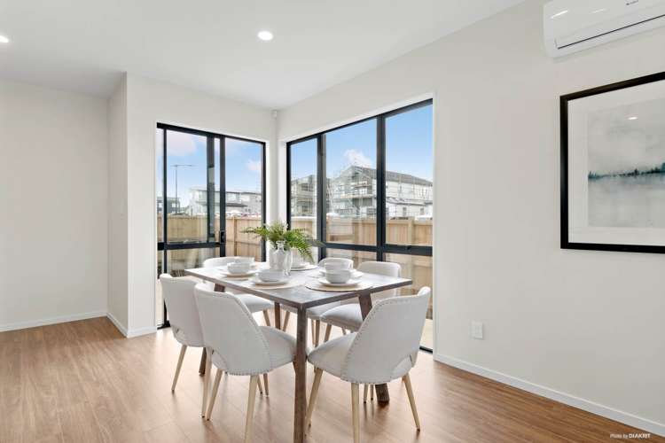 34 Craigs Way Hobsonville_7