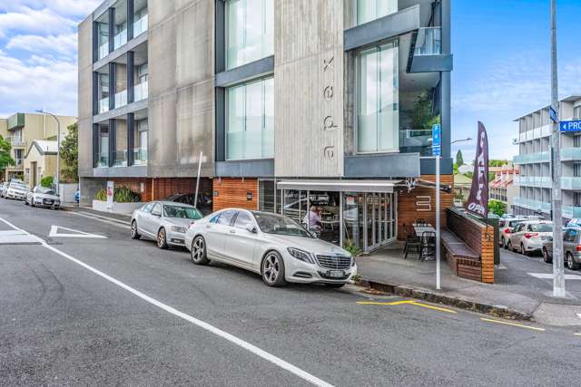 Ponsonby Corner site with 8 car parks