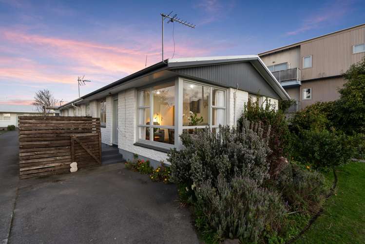 1/64 Stanmore Road_0