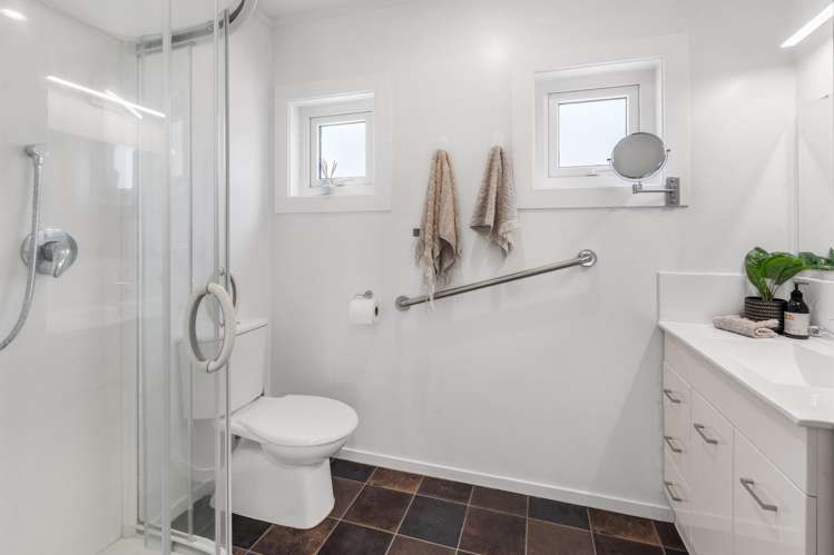 3/55 Cook Street Howick East_11