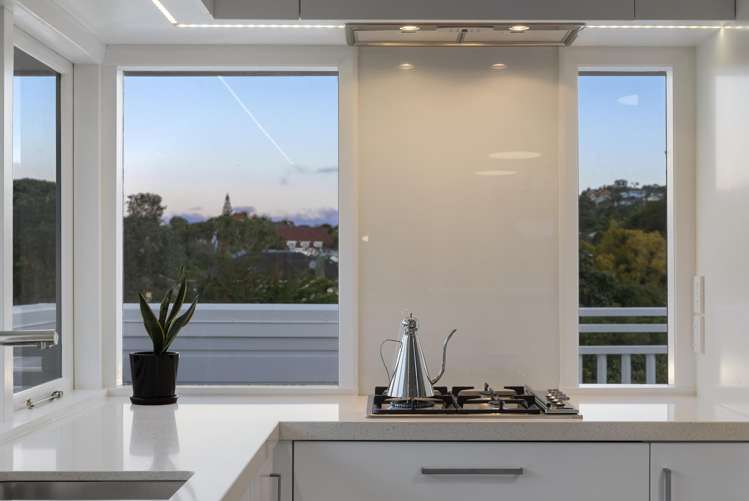 21 Simla Crescent Khandallah_16