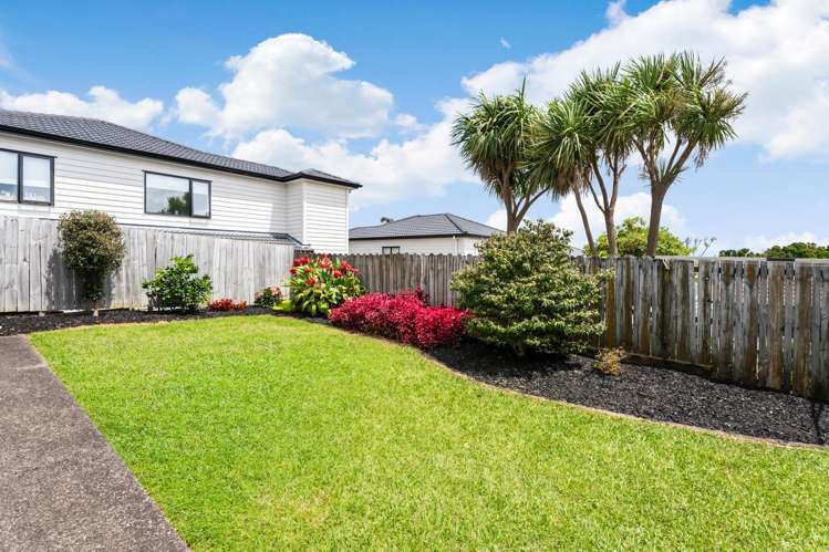 9a Bradbury Road Botany Downs_14