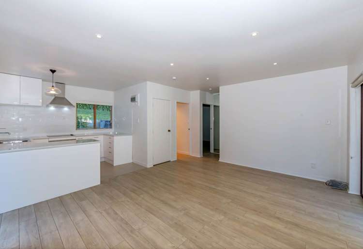 2/1 Marina Road_5