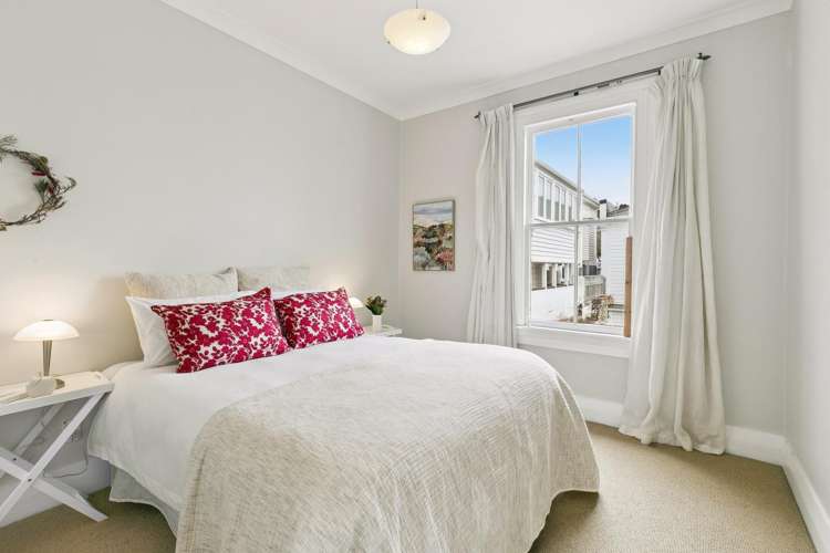 51 Scarborough Terrace Mount Victoria_17