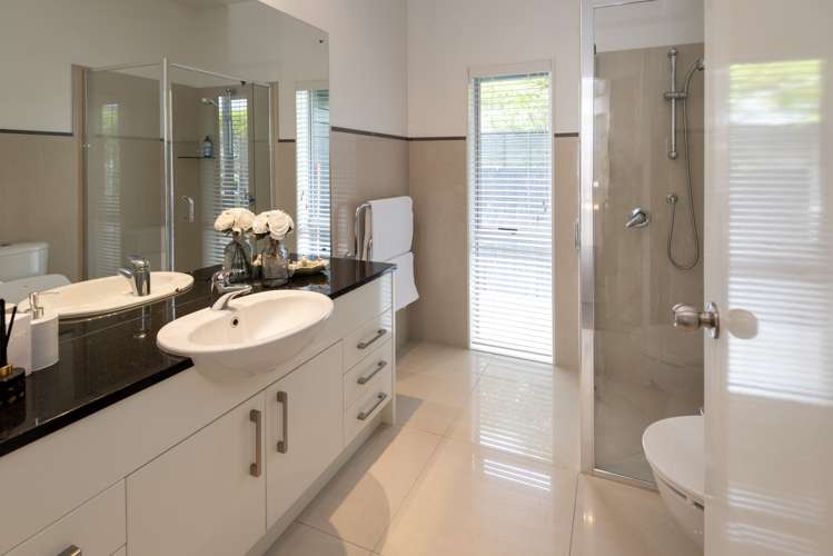 12 Tranquility Rise Mellons Bay_17