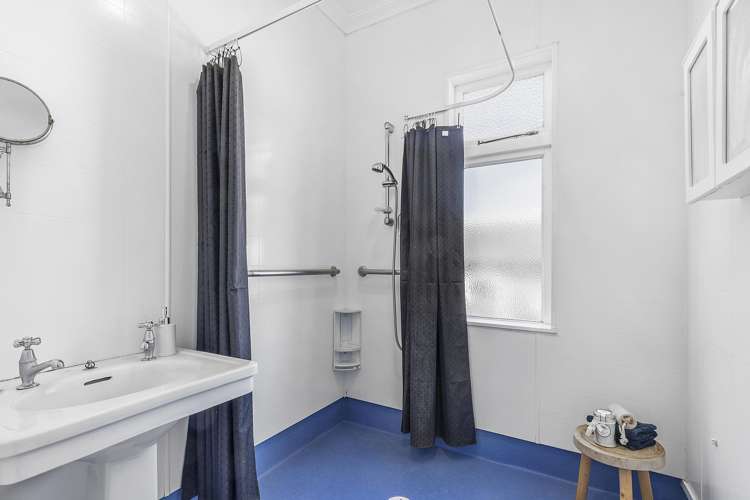 95 The Parade Island Bay_9