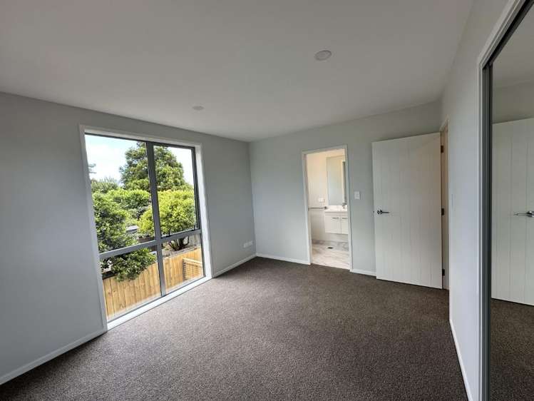 8/51 Wharf Road 1801_16