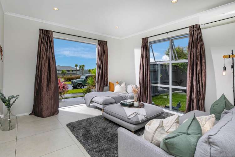 39 Mackay Drive Greenhithe_4