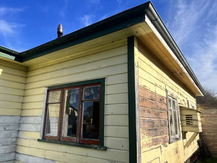 289 High Street Dannevirke_19
