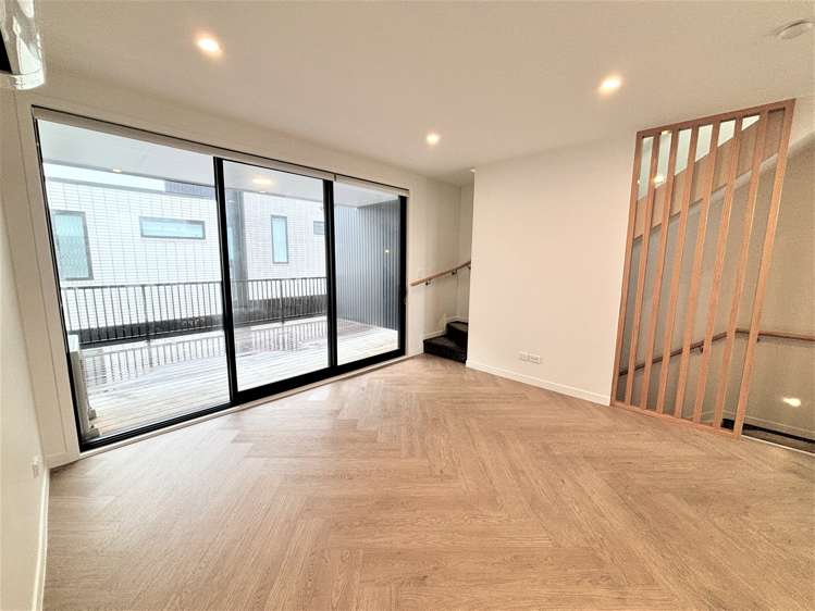 9/8 Bennett Road Pakuranga_3