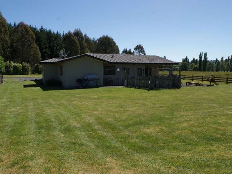 975 Taringamotu Road Taringamotu_24