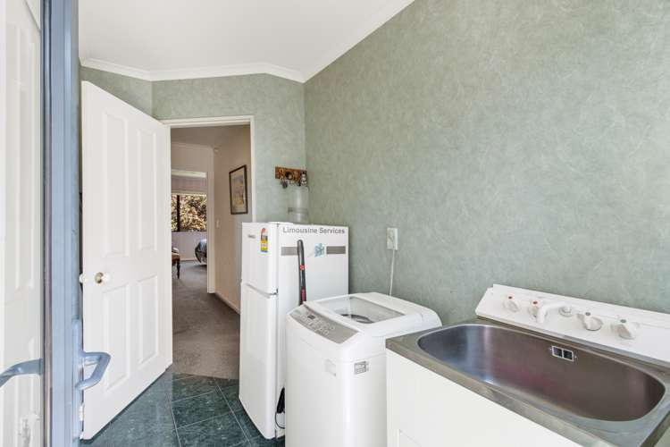 11a Cumberland Rise Taradale_18