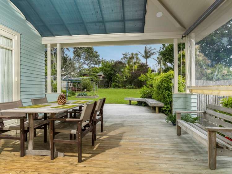 8 Seabreeze Road Narrow Neck_10