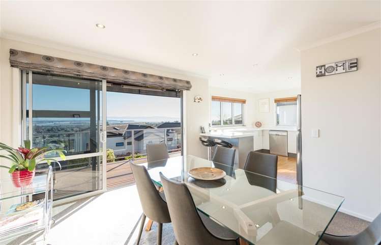 8 Berkshire Place Stoke_5