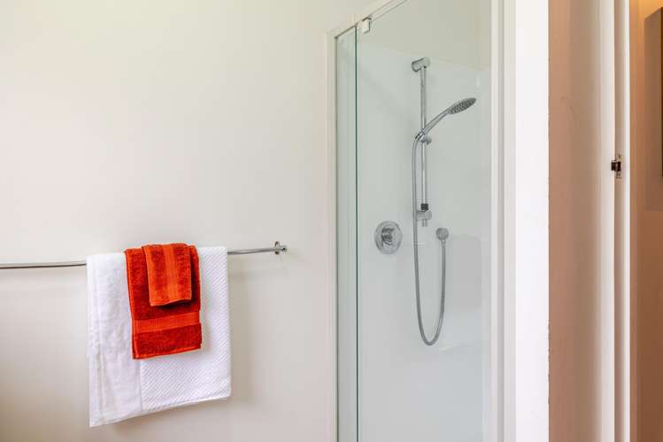 2/175 Park Road West End_16