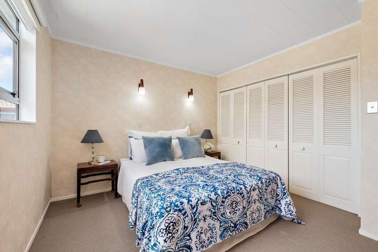 7 Tree Top Lane Paparangi_7