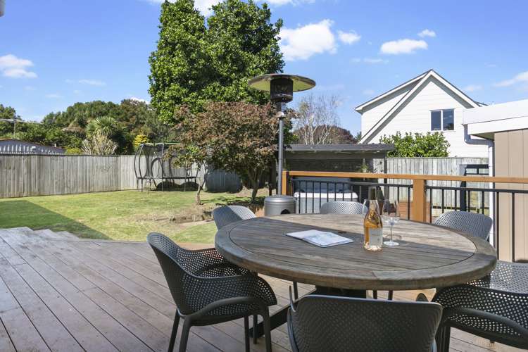39 Meadway Sunnyhills_12
