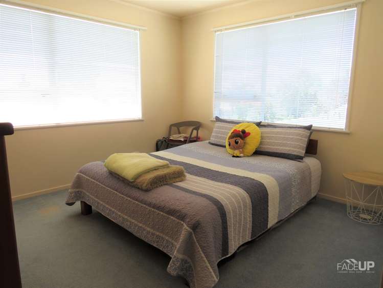 8 Miltonia Avenue Te Atatu South_6