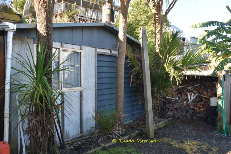 11 Moana Road Tinopai_32