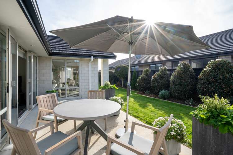 32 West Thompson Street Leamington_24