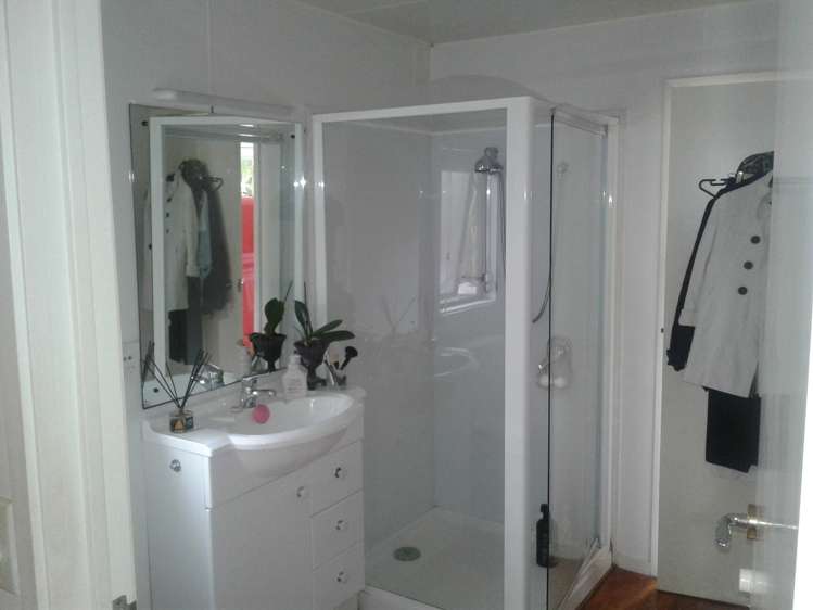 163 Attwood Road Paremoremo_11