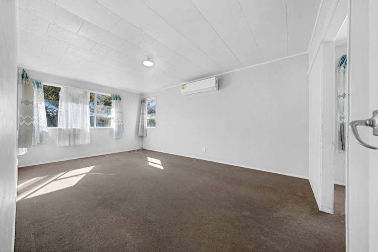 93 Flat Bush Road Clover Park_7