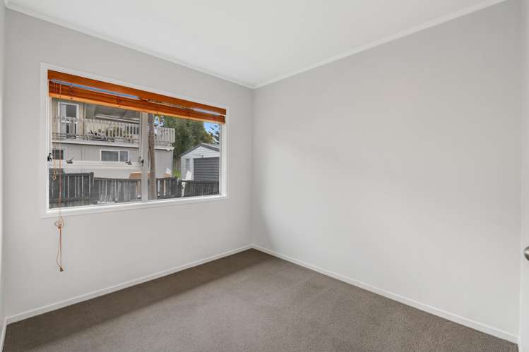 1/34 Bayview Road Glenfield_11