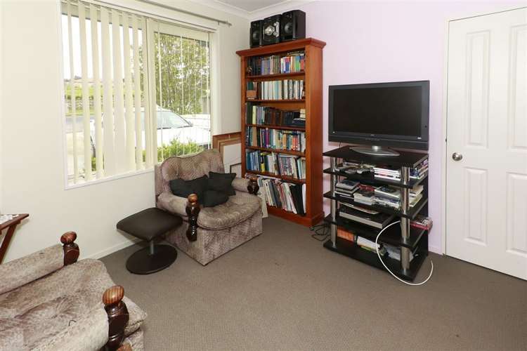 105 Farnborough Drive Grandview Heights_6