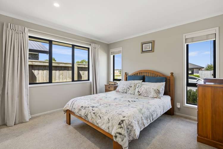 6 Karearea Drive Coastlands_17