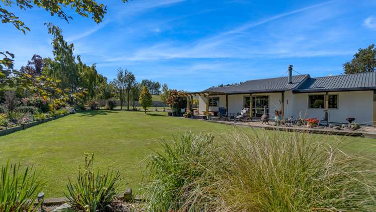 305 Loburn Terrace Road Loburn_18