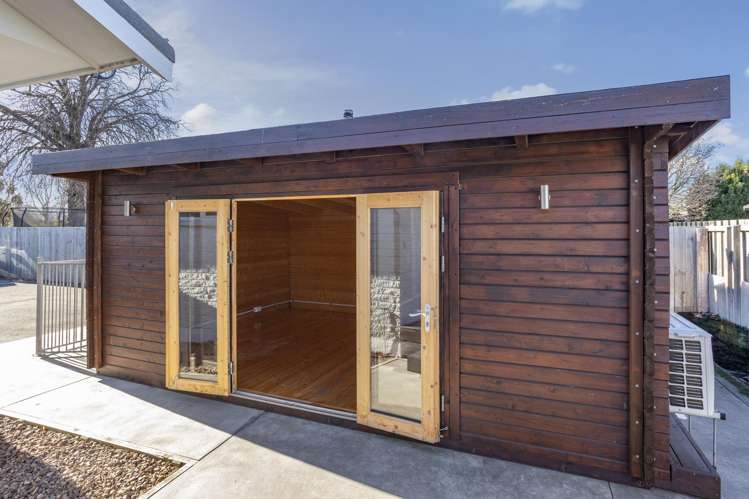 2/6 Timbertop Lane Saint Martins_22