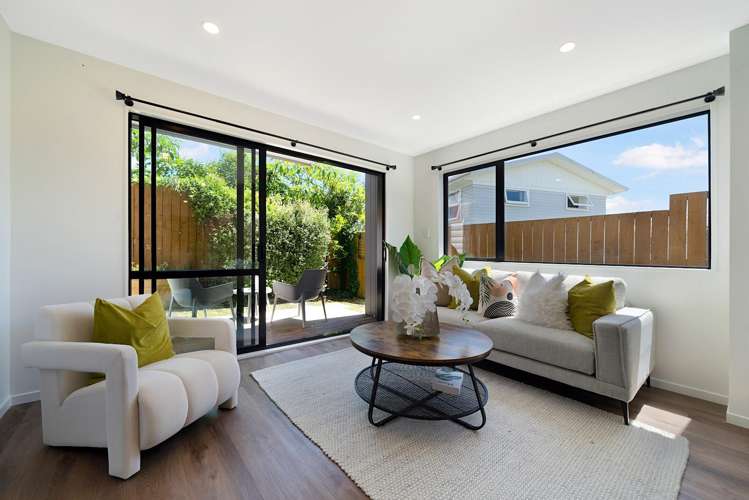 2E Milich Terrace Te Atatu South_8