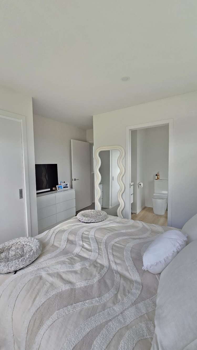 17/7 Johnston Grove Taita_6