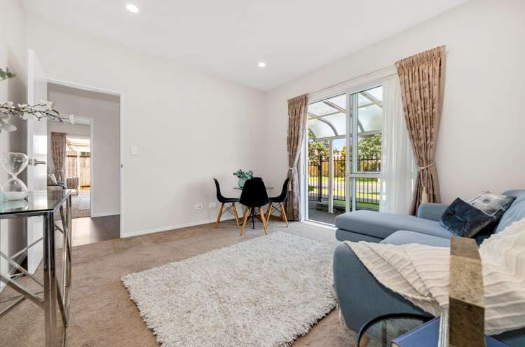 16 Rosewell Crescent Flat Bush_27