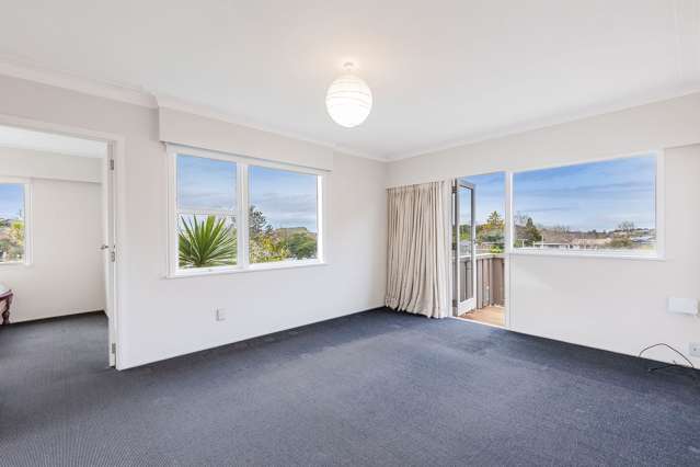 Charming 3BR Unit in Remuera!