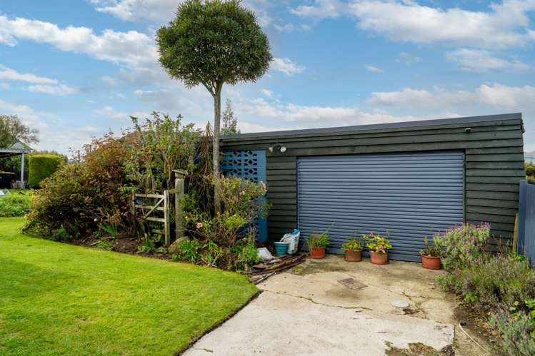 87 Riselaw Road Calton Hill_26