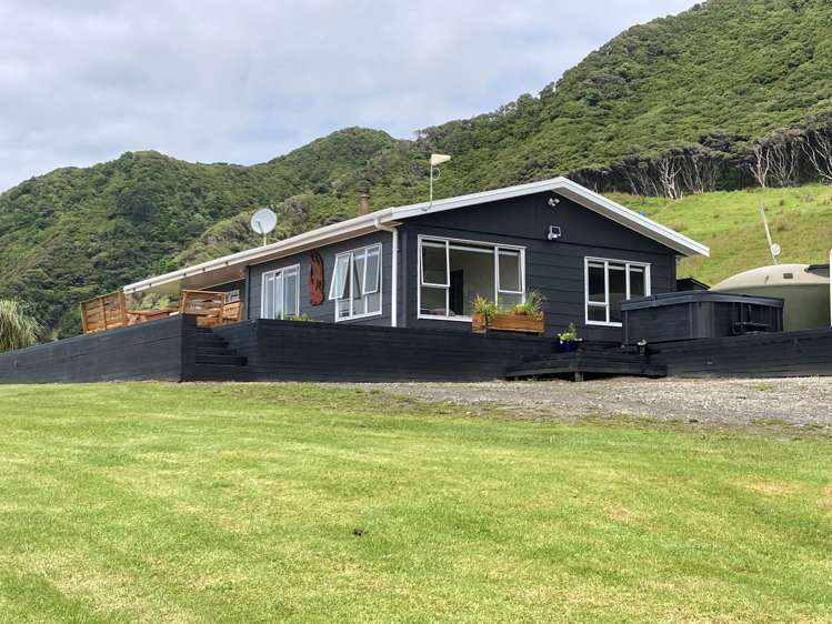490d East Cape Road Te Araroa_7