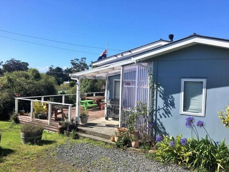 15 Frances Street Taieri Mouth_2